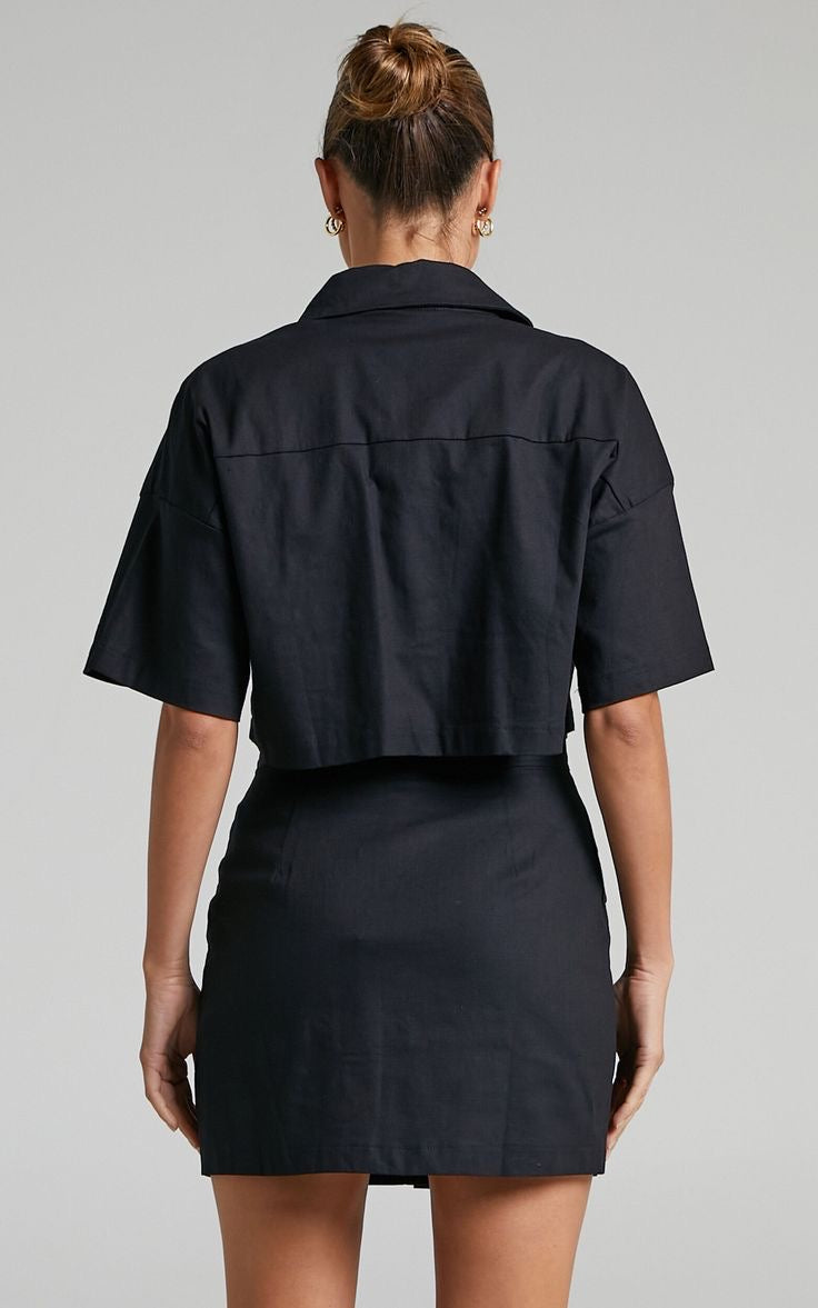 ππ₯πππ€ πππ’π₯π’ππ² ππ°π¨ ππ’πππ πππ